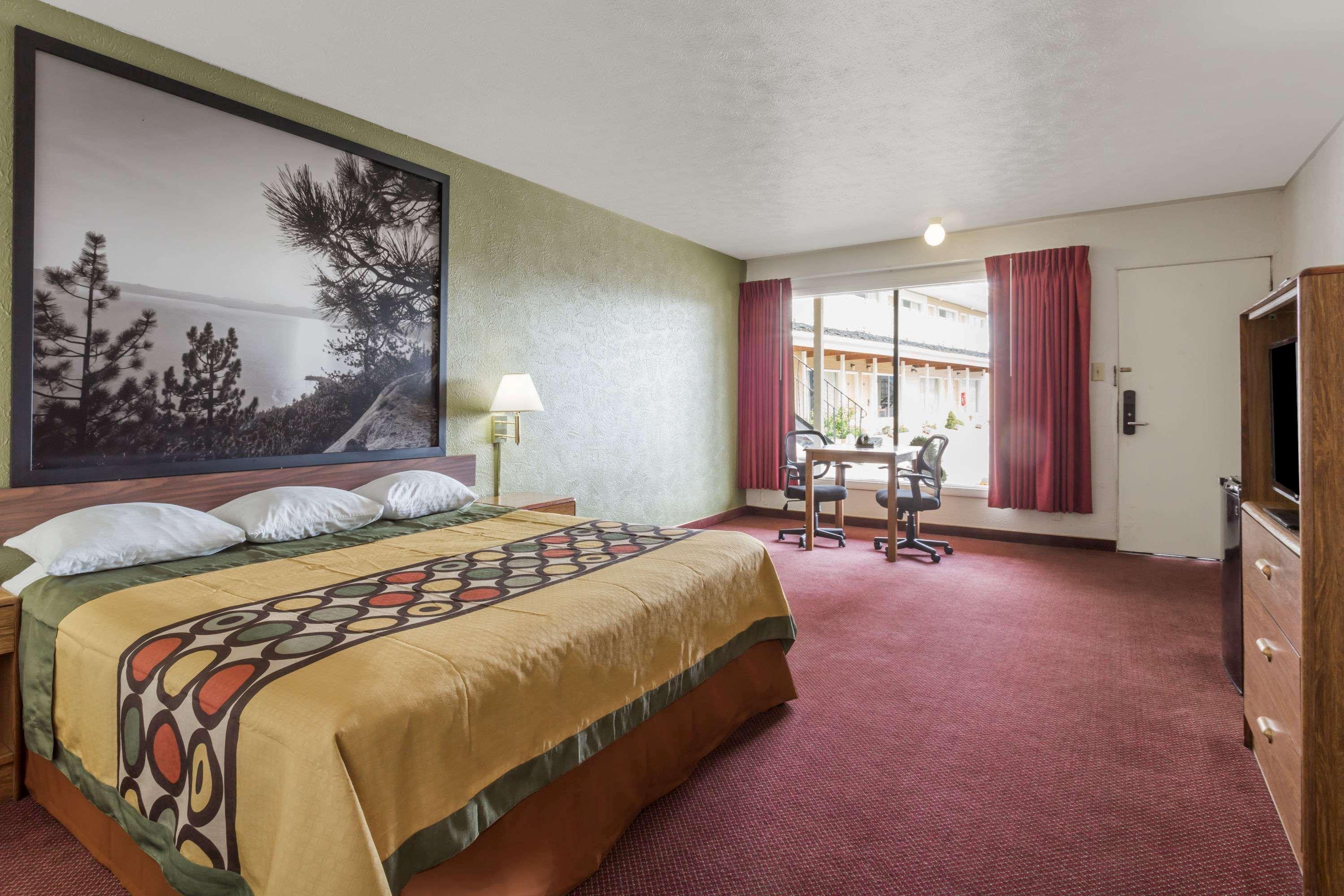 Hotel Super 8 By Wyndham Wells Extérieur photo