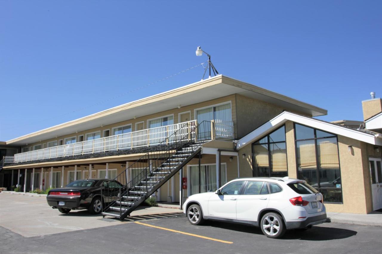 Hotel Super 8 By Wyndham Wells Extérieur photo